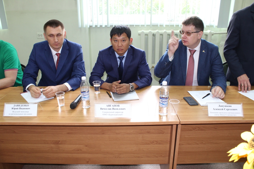Аграрии договорились ускорить открытие сервисного центра «Ростсельмаш» в Забайкалье