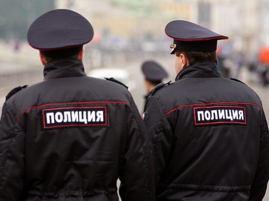 В Слюдянке двое полицейских избили пьяного мужчину на берегу Байкала