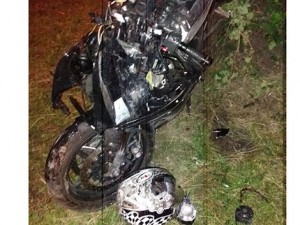 Скончался мотоциклист, который влетел в неогороженную яму на северо-западе