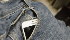 Смартфоны Samsung тайно рассылают фотографии владельцев